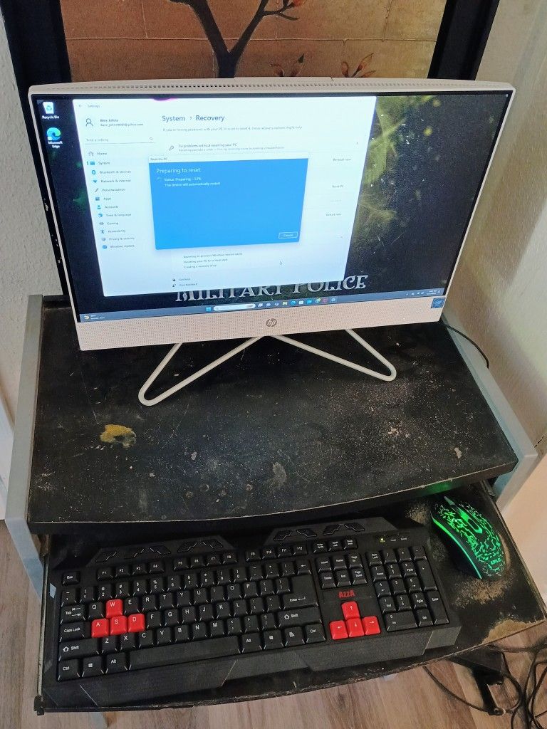 HP All In One Desktop PC ( Factory Reset )