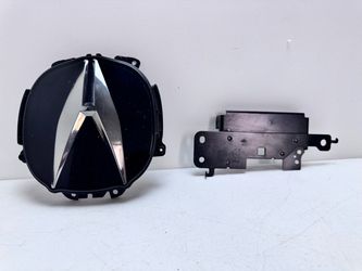 2017-2020 ACURA MDX FRONT GRILLE EMBLEM & RADAR SENSOR COVER 71125-TZ5-A21 OEM (542)