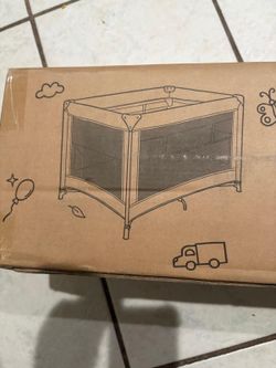 Zazzy playard with bassinet