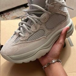 Yeezy Desert Boots Salt