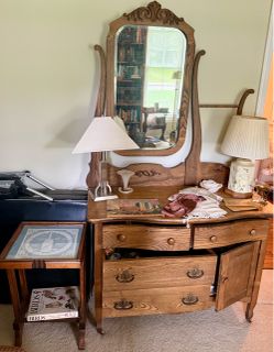 ESTATE SALE ALBUM 12 - PART OF BEDROOM
