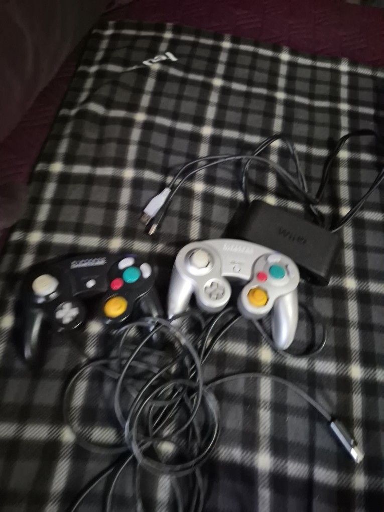 2 GameCube Controllers And Wii U Adapter
