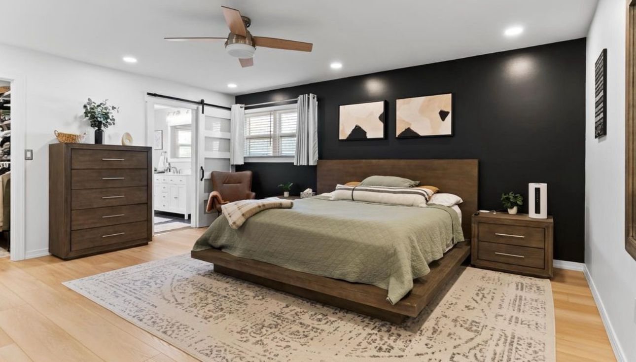 King Bedroom Furniture set (6 Pieces)
