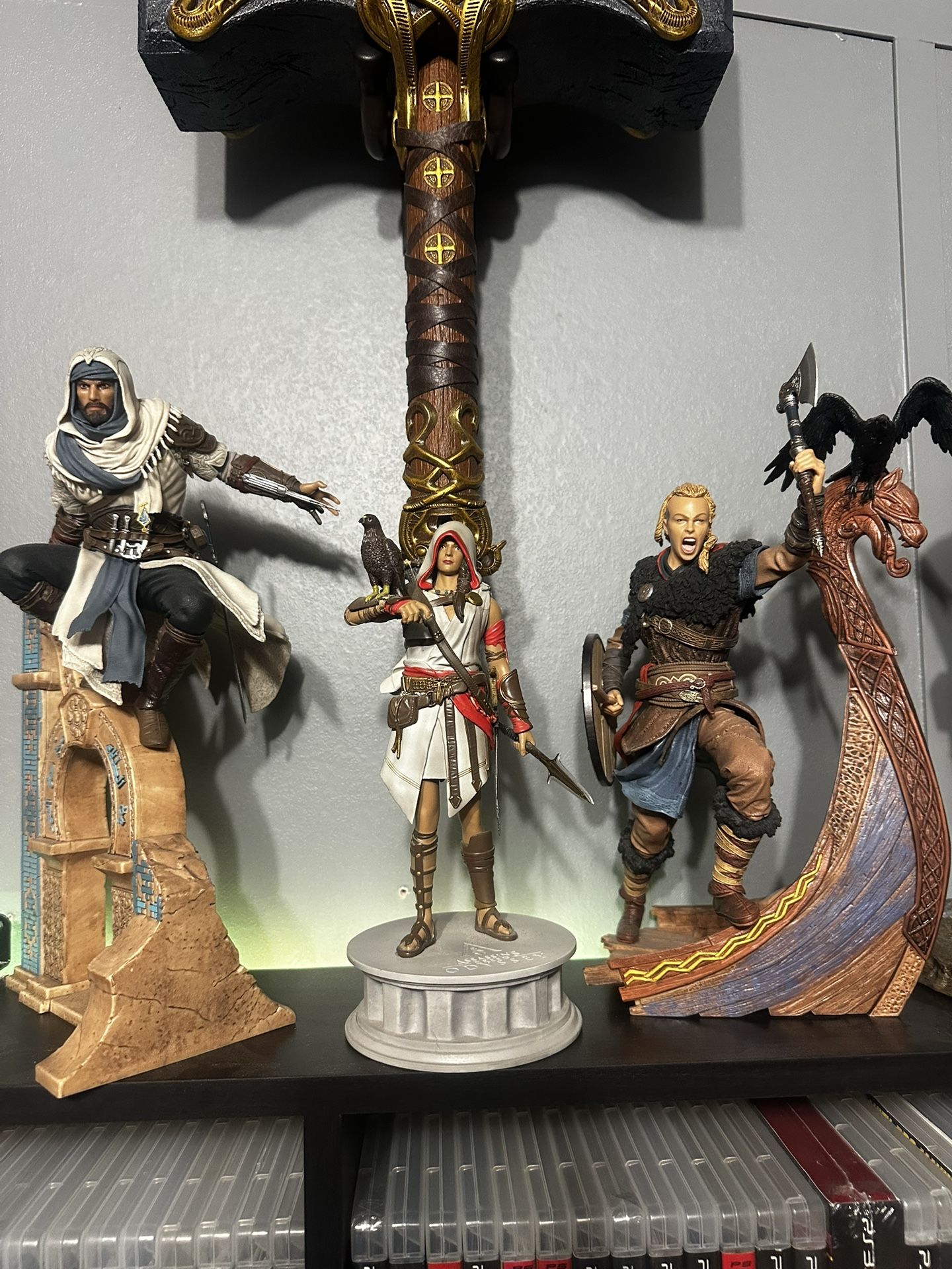Assassin’s Creed Statues