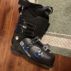Salomon Ski Boots 30/30.5