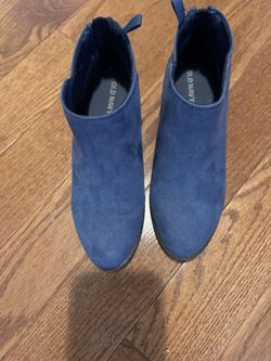Size 2 Blue Dress Shoes