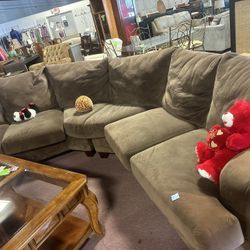 GOOD SECTIONAL GOOD CONDITION FREE DELIVERY 🚚 