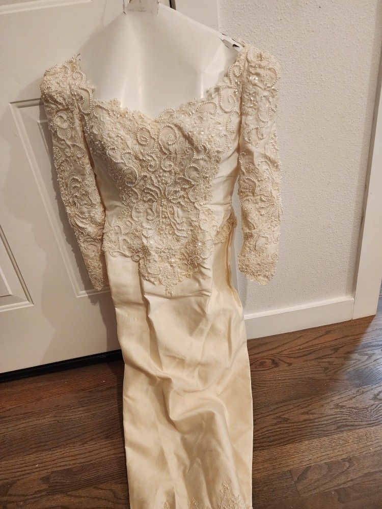 100% SILK WEDDING DRESS -SALE