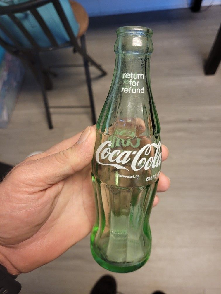 Vintage Coke 6 1/2 FL OZ Great Conditions
