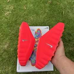Nike Mind 001 Solar Red