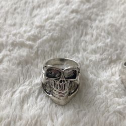 Metal Skull Ring