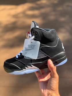 Black Metallic | Size 9 Men's | Includes Extra Laces