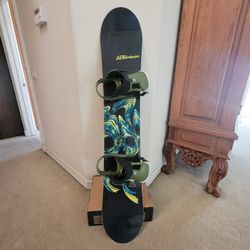 154cm Lib Tech TRS Snowboard with Burton Freestyle Bindings