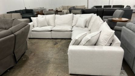 Sectional Sofa - Delivery/Financing Available