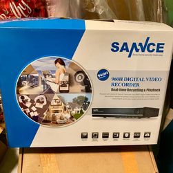 Sannce 960H Digital Video Surveillance 8-Camera System