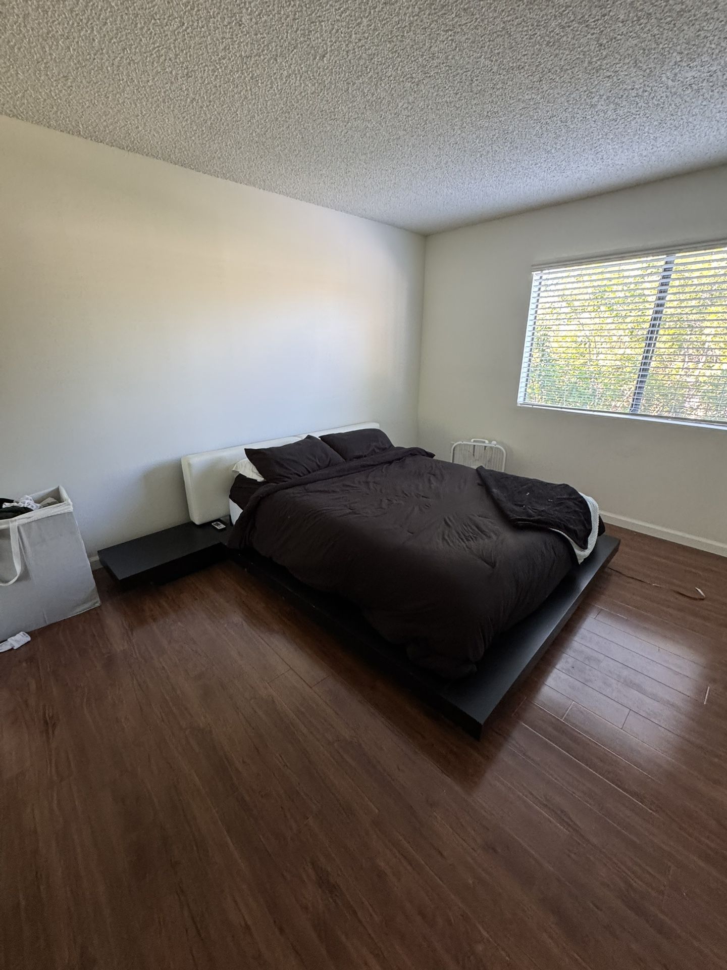 Tokyo - CA King Contemporary Black and White Platform Bed