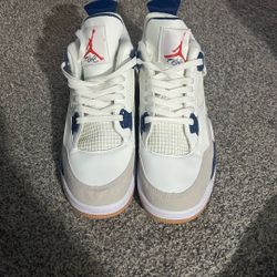 Nike Jordan 4’s Retro Navy 