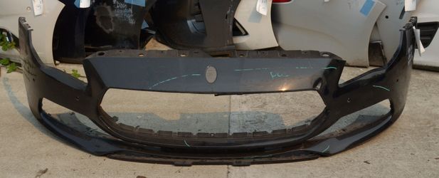 USED REF#B921 || 2018-2020 MASERATI QUATTROPORTE || FRONT BUMPER COVER ONLY