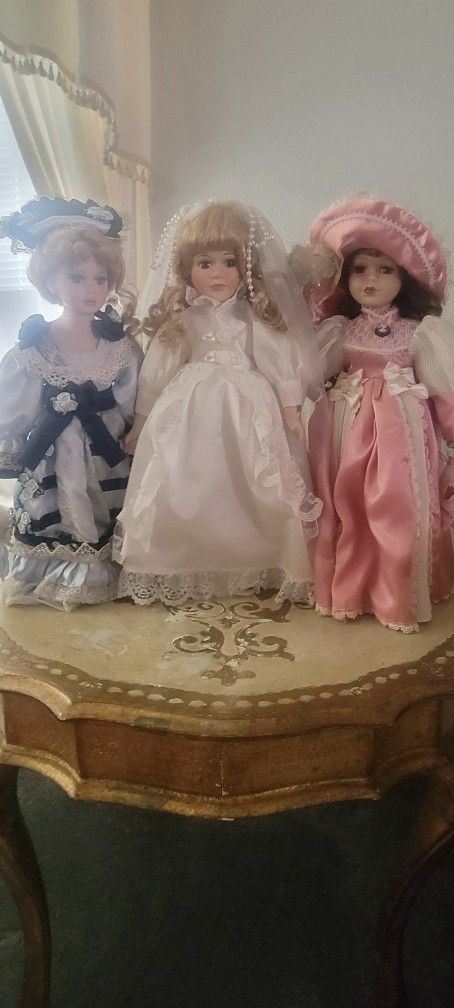 Victorian Style Porcelain Dolls