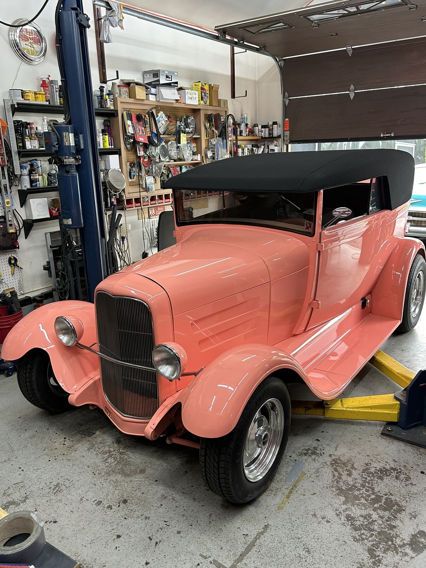 29 Ford 2 Door Sedan Hot Rod 