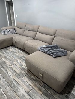 Sectional sofa / couch
