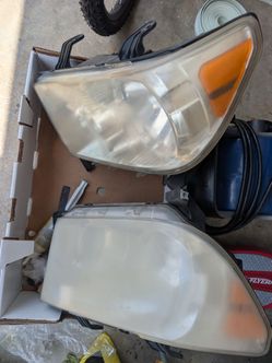 Headlights for Toyota Tundra works great needs to be restored