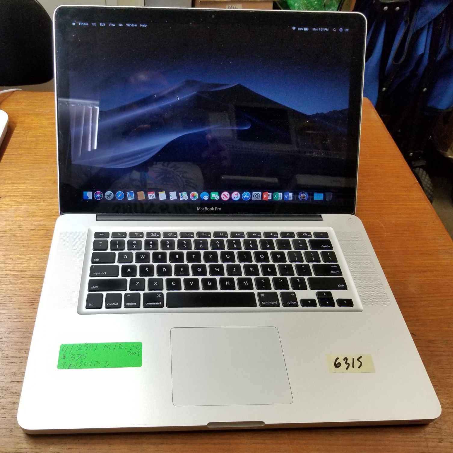 Macbook Pro A1286 C2D 4GB-250GB 15" Laptop Mojave