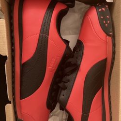 Brand New Pumas Men’s Sz 9 1/2