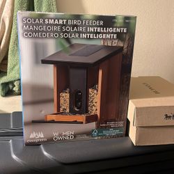 Solar Smart Bird Feeder