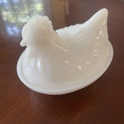 Vintage Hen Nest Milk Glass Dish 4.5