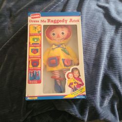 Raggedy Ann Dress Me Doll New in Box