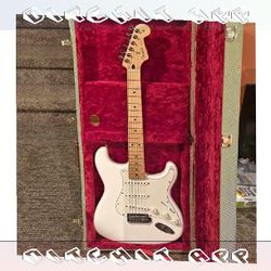 coach others Make Noise with Top Level Electric Guitar Collection