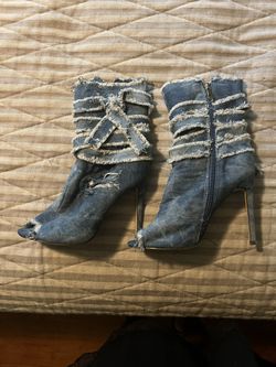 Sassy Open-toed Denim Boots
