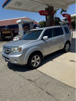 Midsize SUV
