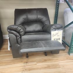 Bladen Recliner