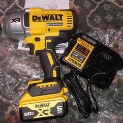 Dewalt 1/2"impact Kit..FIRM IN PRICE