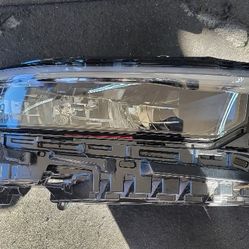 2021 2022 2023 Jeep Grand Cherokee RH Passenger LED Headlight Lamp OEM 3584