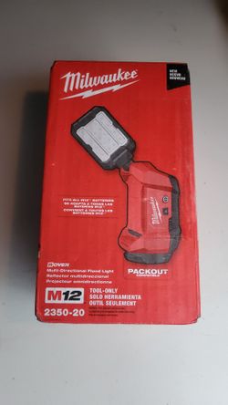 M12 Rover Milwuakee Pack Out Light