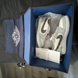 Nike Dunks Dior Beige/white 38 Women’s 7/5