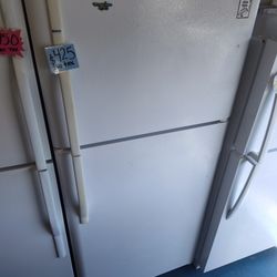 Kenmore Top mount Refrigerator Works Perfectly! Ask About Delivery 