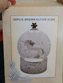 *IN BOX* Unicorn Glitter Globe