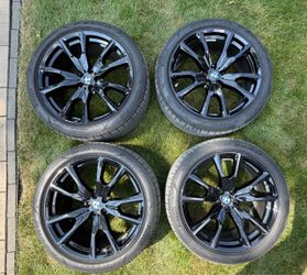 BMW OEM 755M 22” Wheels Gloss Black On Staggered PZeros - 3,600 Miles