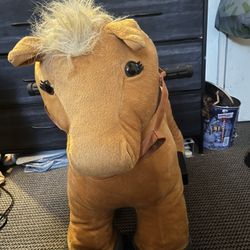 Kids Toy Stable Buddies Pony 
