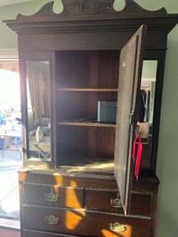 Dresser