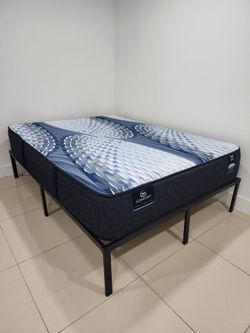 Serta iComfort Iona 13" Memory Foam Medium Mattress - Queen