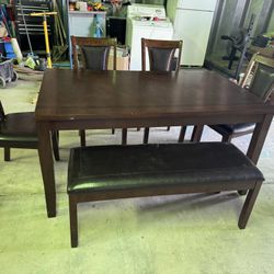 Dining Room Table 