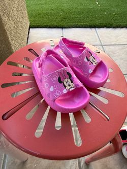 Minnie Sandals