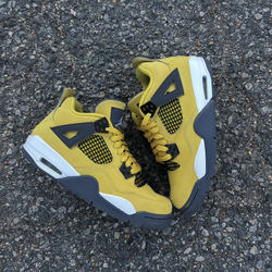 Jordan 4 “Lightning”