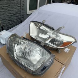 2010 toyota highlander headlights for sale