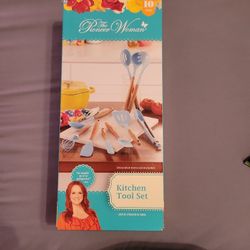Pioneer Woman Kitchen Tool Set